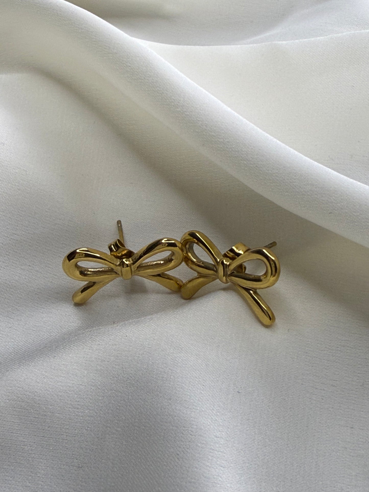 Darling Bow Studs
